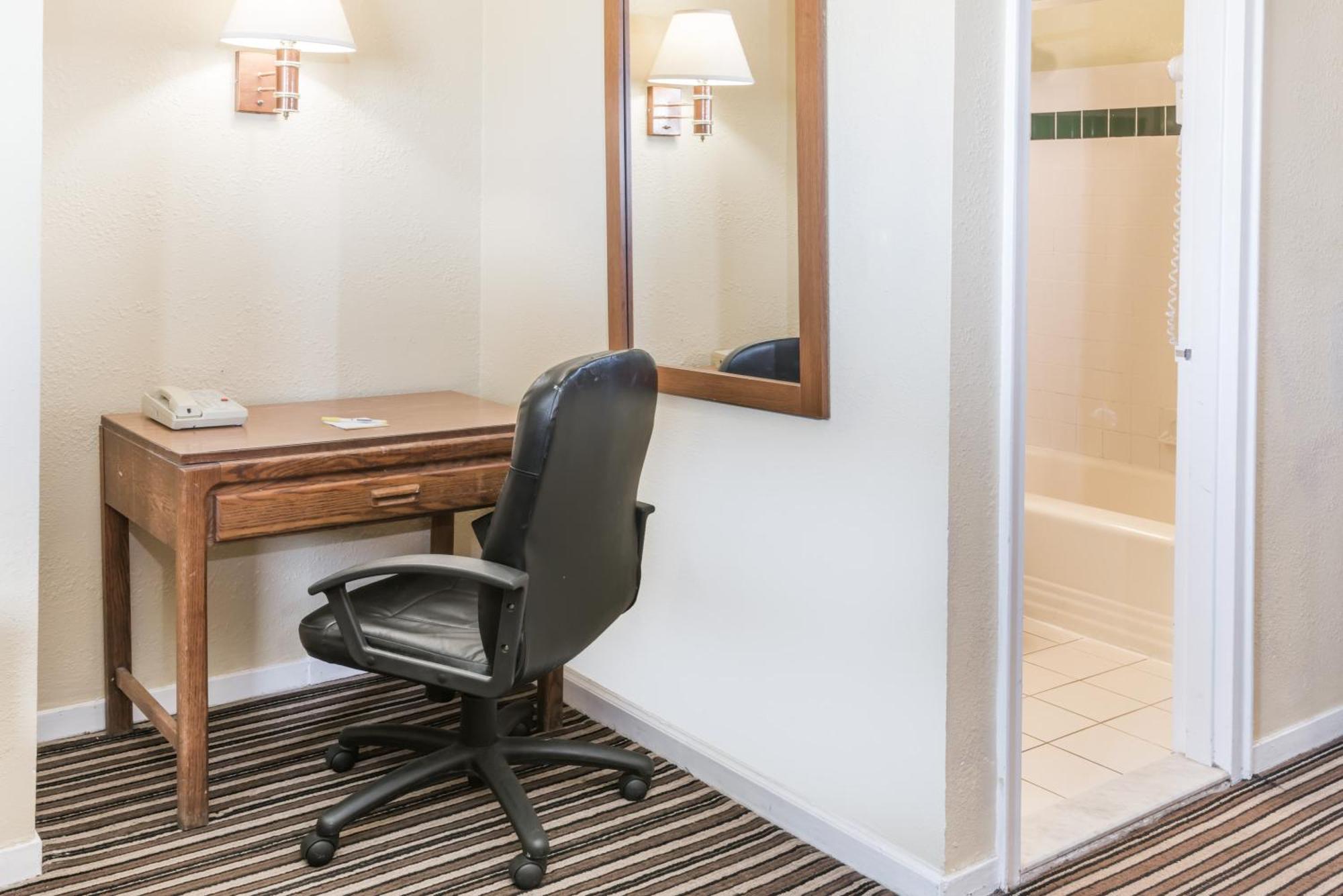 Days Inn By Wyndham Henrietta/Rochester Area Quarto foto